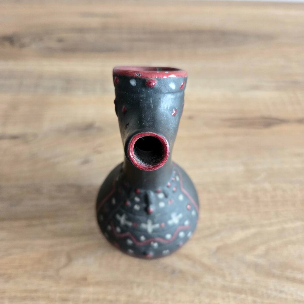 Vintage 1970s art pottery ceramic carafe/pitcher penguin shape. Vintage kitchen. - Picture 6 of 7